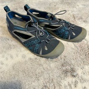 Saguaro shoes. Like new